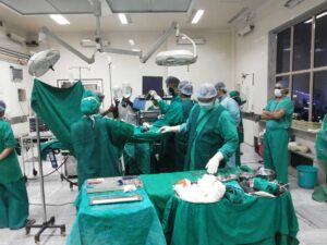 6. Live surgery demonstration of ACL reconstruction surgery at J J Hospital (6)